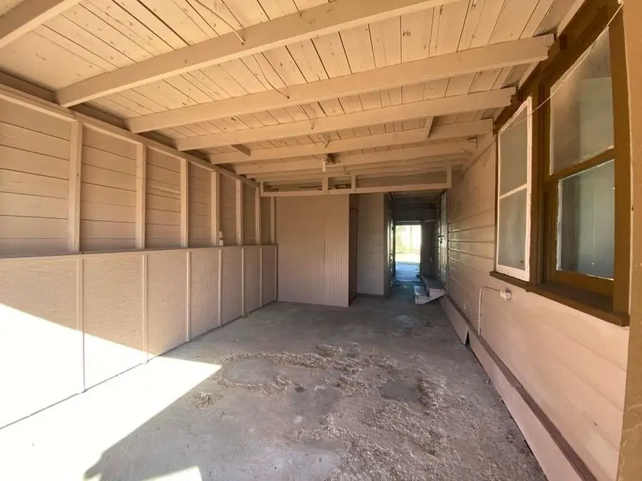 424 W B Avenue, Kingsville, TX 78363 - #3