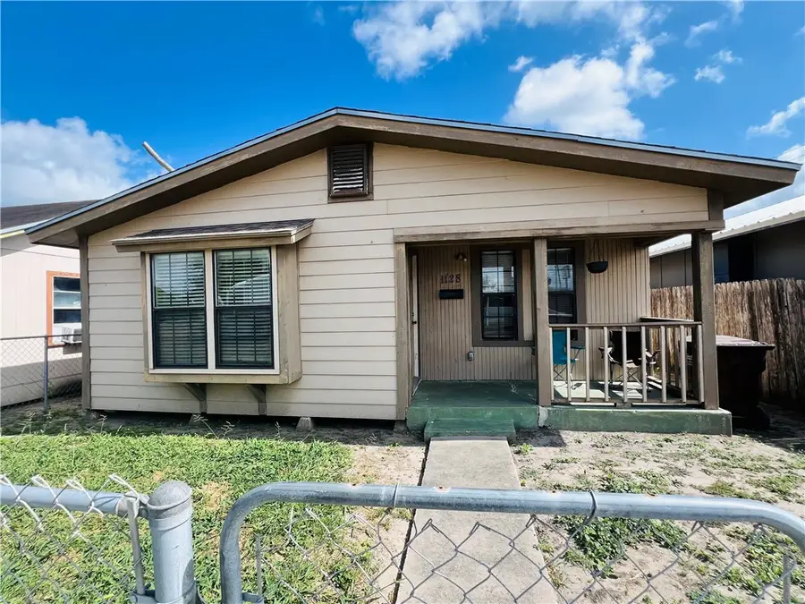 1128 E King Avenue, Kingsville, TX 78363 - #3