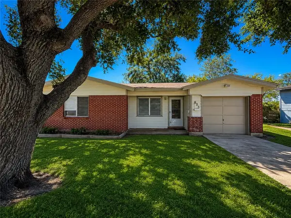 833 Booty Street, Sinton, TX 78387