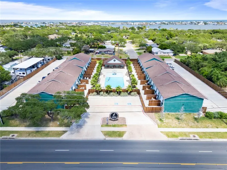 1806 Highway 35 N #D-4, Rockport, TX 78382 - #3