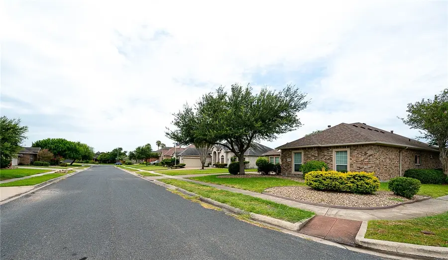 7601 Bon Soir, Corpus Christi, TX 78414 - #2