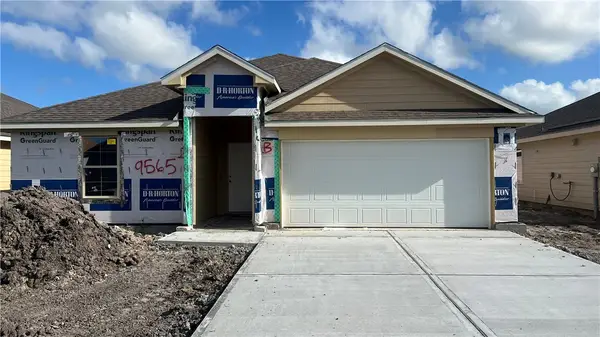 9565 Swedish Oak Drive, Corpus Christi, TX 78410