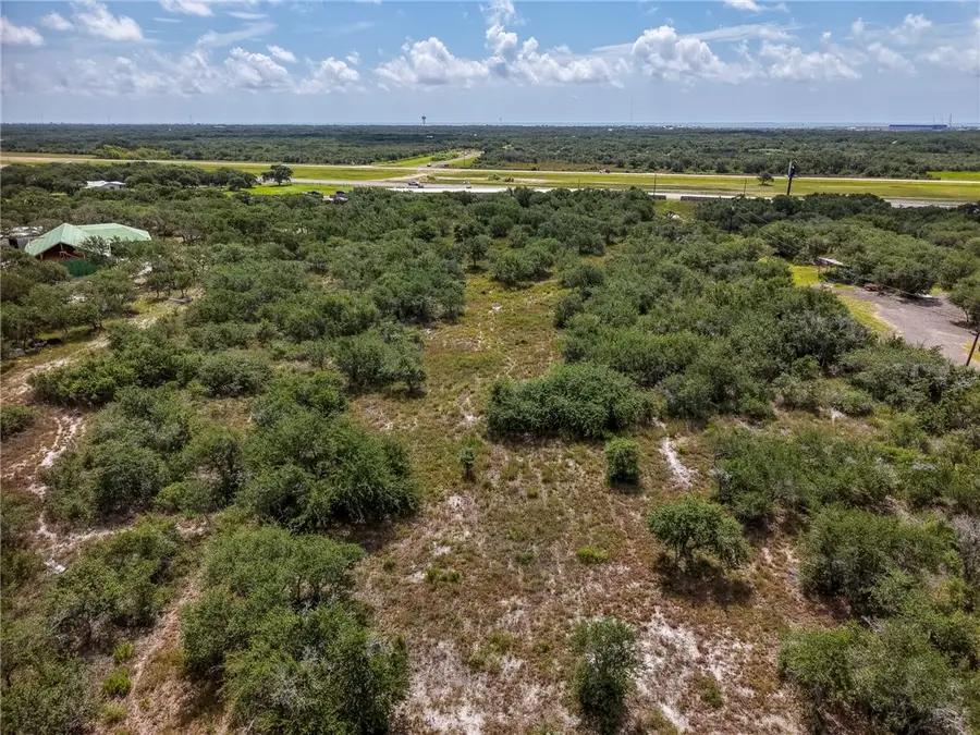 814 Holly Rd, Rockport, TX 78382 - #3