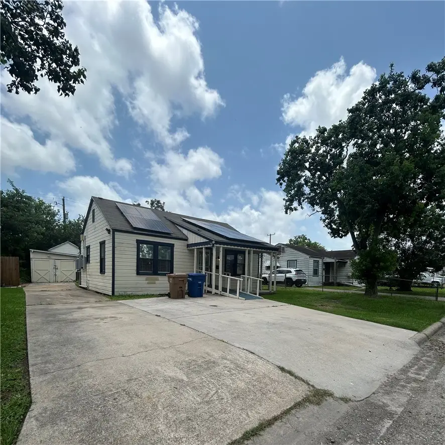 438 Breckenridge Drive, Corpus Christi, TX 78408 - #2