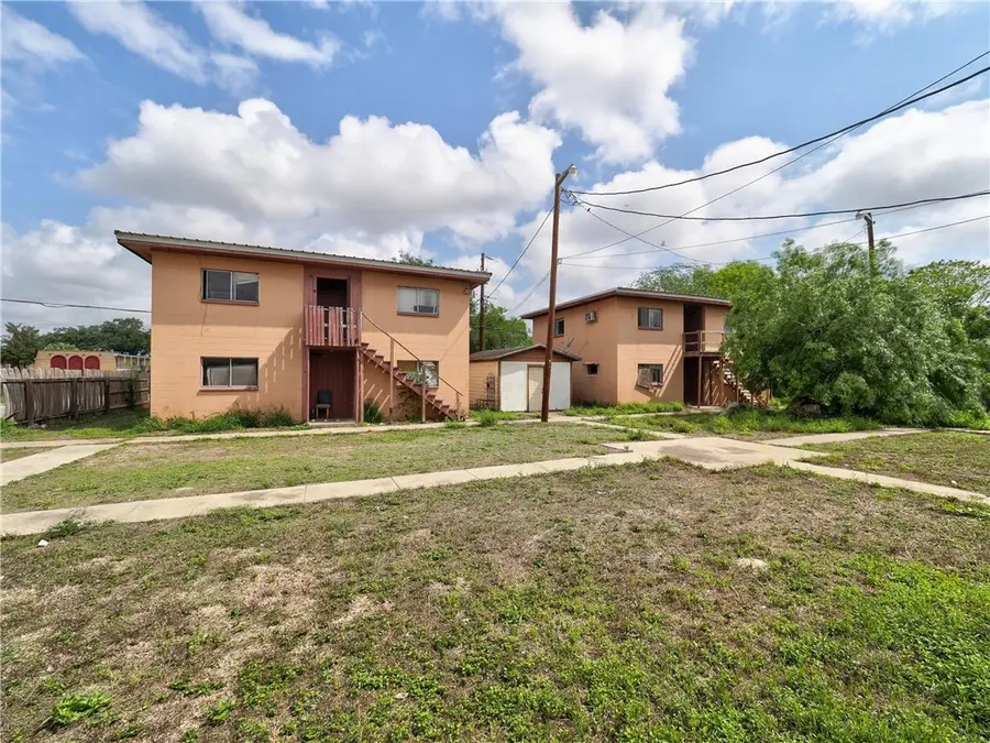 628 W Mesquite Avenue, Kingsville, TX 78363 - #2