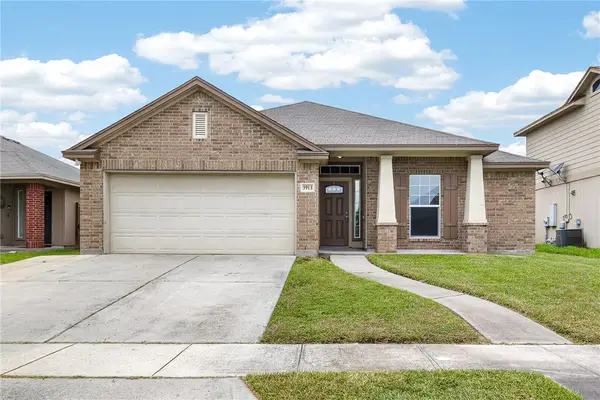 3913 Las Bahias Drive, Corpus Christi, TX 78414