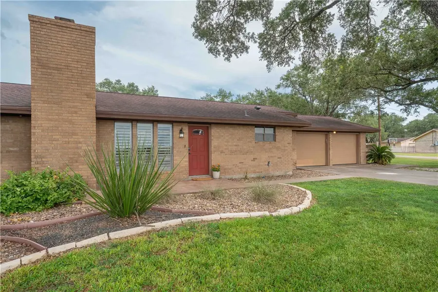 803 Thiel Street, Orange Grove, TX 78372 - #3