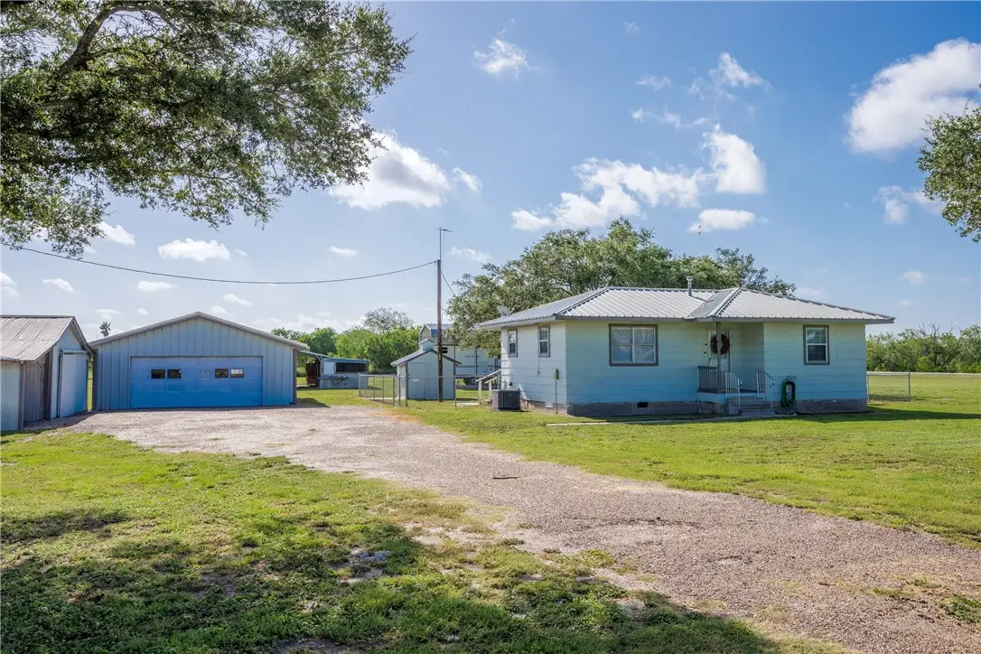 630 S County Road 305, Orange Grove, TX 78372 - #1