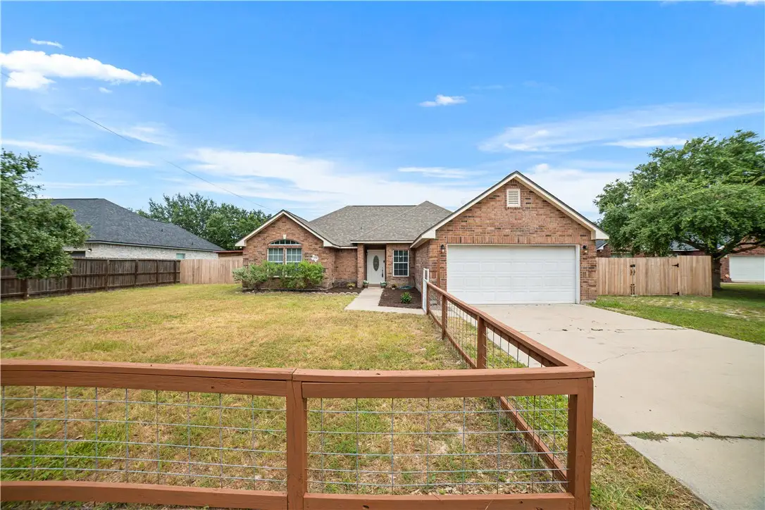 3374 Avenue A, Ingleside, TX 78362 - #1