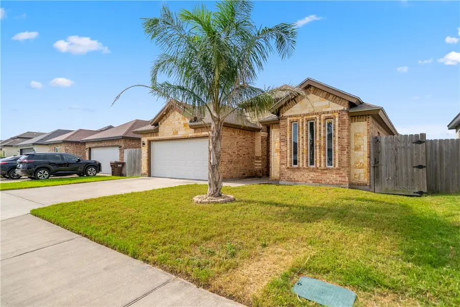 1727 The Park Drive, Kingsville, TX 78363 - #2