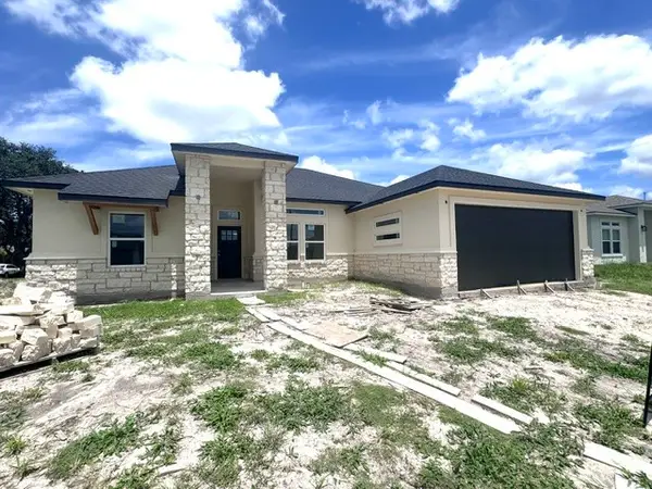 3801 Willow Weep Drive, Corpus Christi, TX 78410