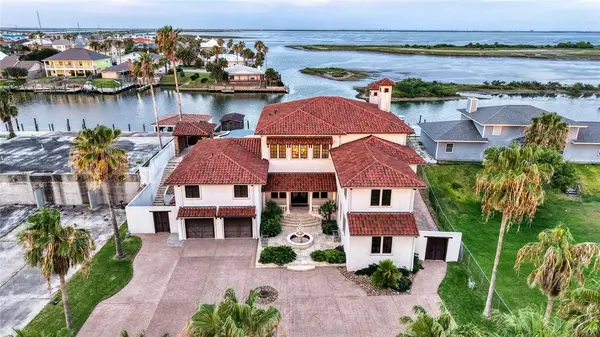 755 S Bay Street, Aransas Pass, TX 78336