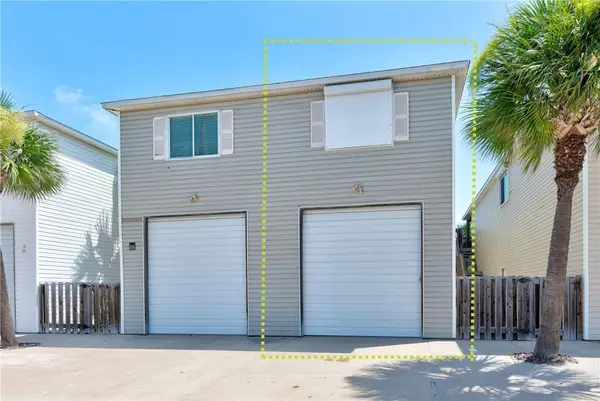 220 W Avenue F #2B, Port Aransas, TX 78373