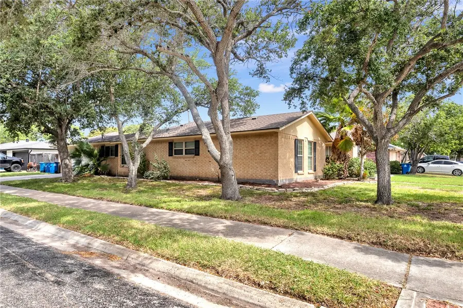 101 Toyah Drive, Portland, TX 78374 - #3