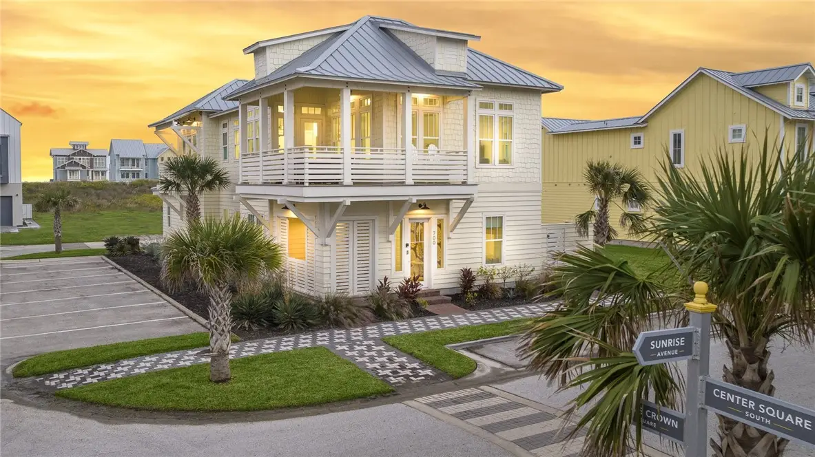 700 Sunrise Avenue, Port Aransas, TX 78373 - #1