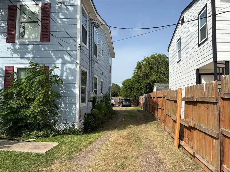1622-1624 18th Street, Corpus Christi, TX 78404 - #3