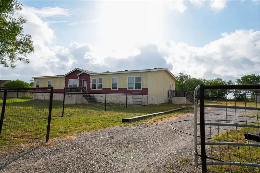 132 Quail Run, Calliham, TX 78007 - #2