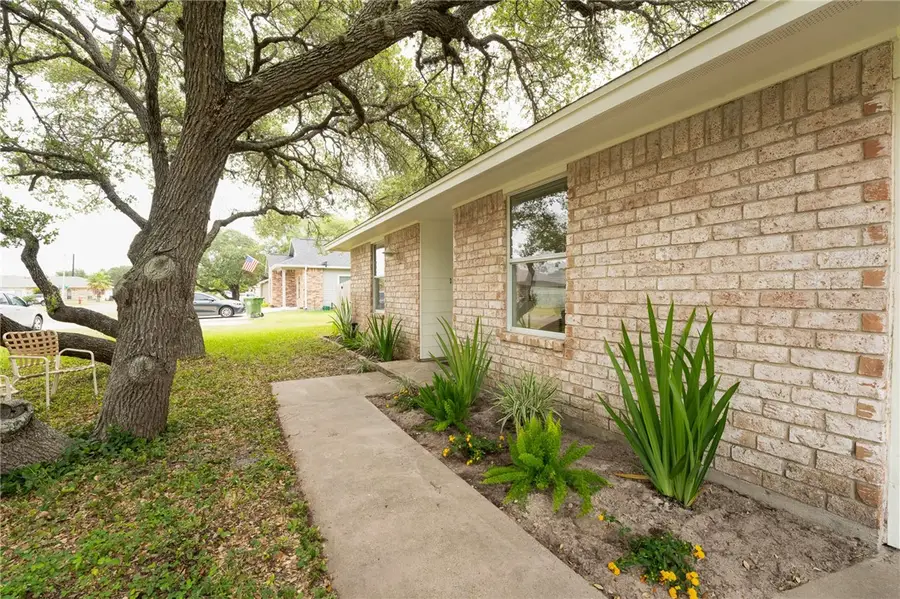 109 Saunders Lane, Aransas Pass, TX 78336 - #3