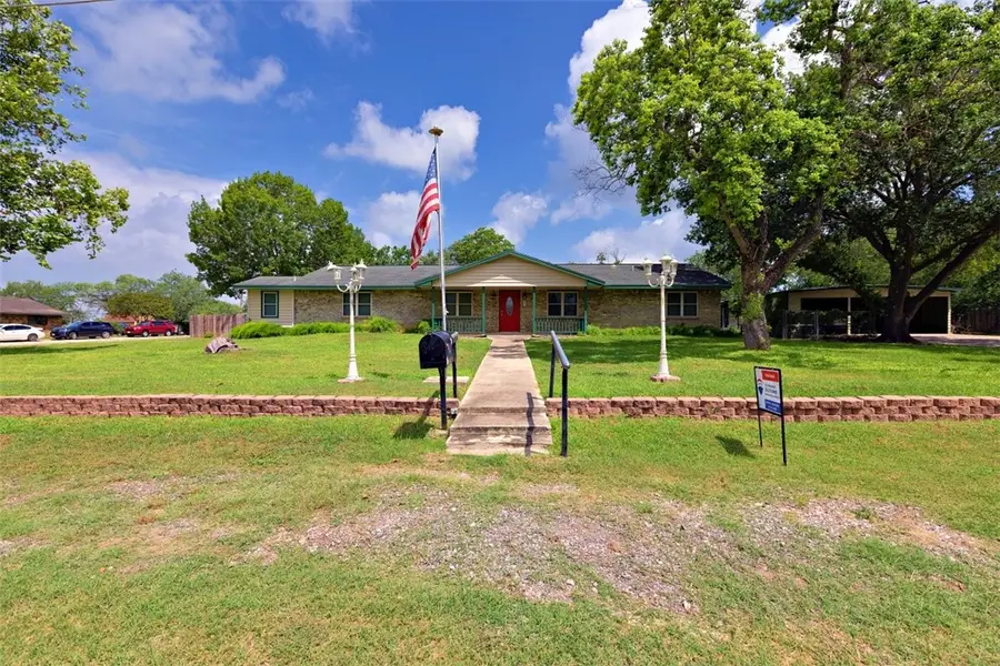 601 Poplar Street, Jourdanton, TX 78026 - #2