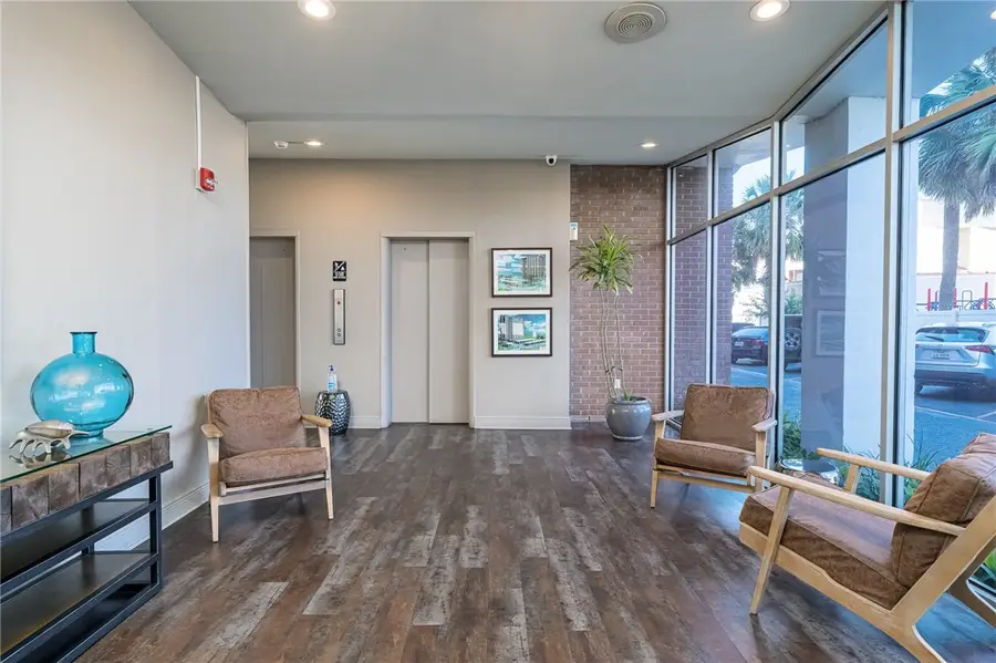 715 S Upper Broadway Street #201, Corpus Christi, TX 78401 - #3