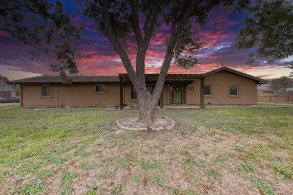 4005 Ridge Trail Dr., Robstown, TX 78380