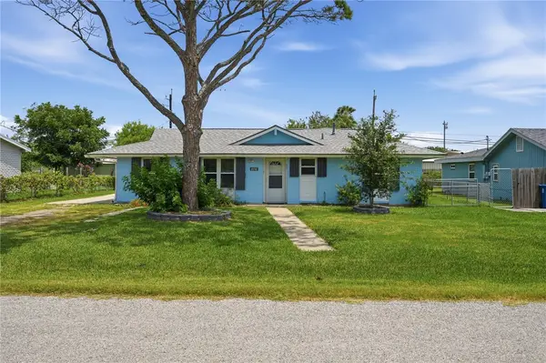464 Sunset Drive, Ingleside, TX 78362
