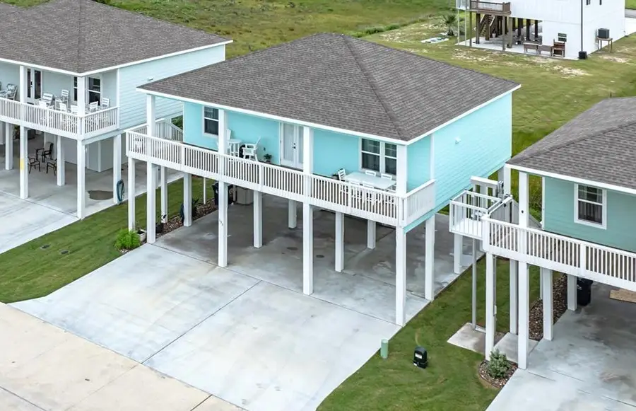 195 Paradise Drive, Rockport, TX 78382 - #2