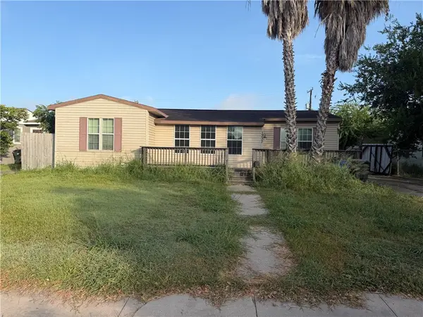 1337 Cambridge Drive, Corpus Christi, TX 78415