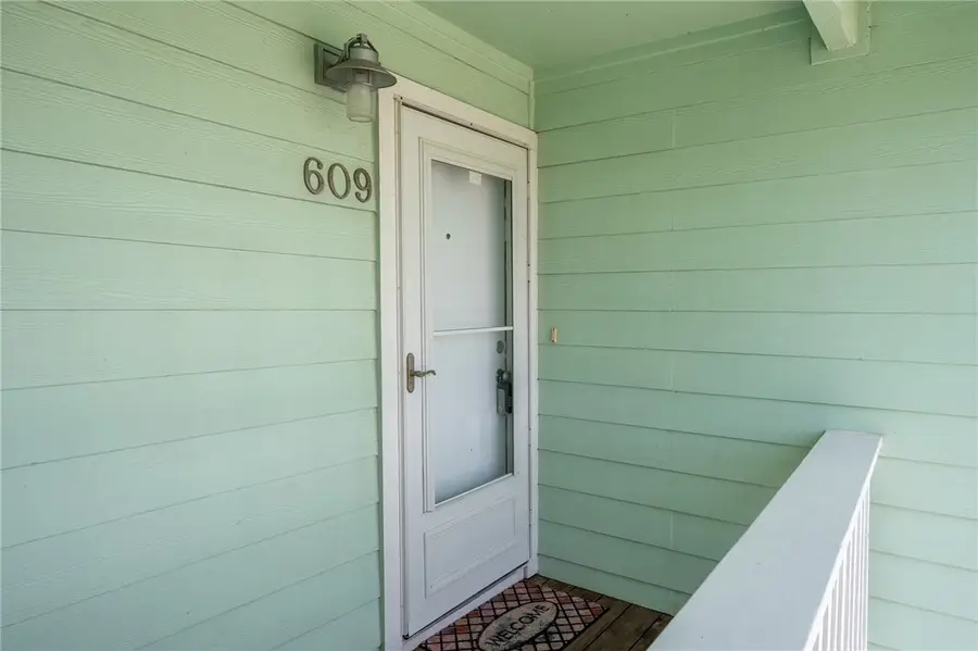 609 Lauderdale Drive, Rockport, TX 78382 - #2