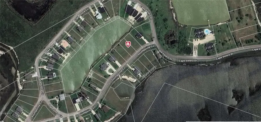 7 Southpointe Circle, Rockport, TX 78382 - #2