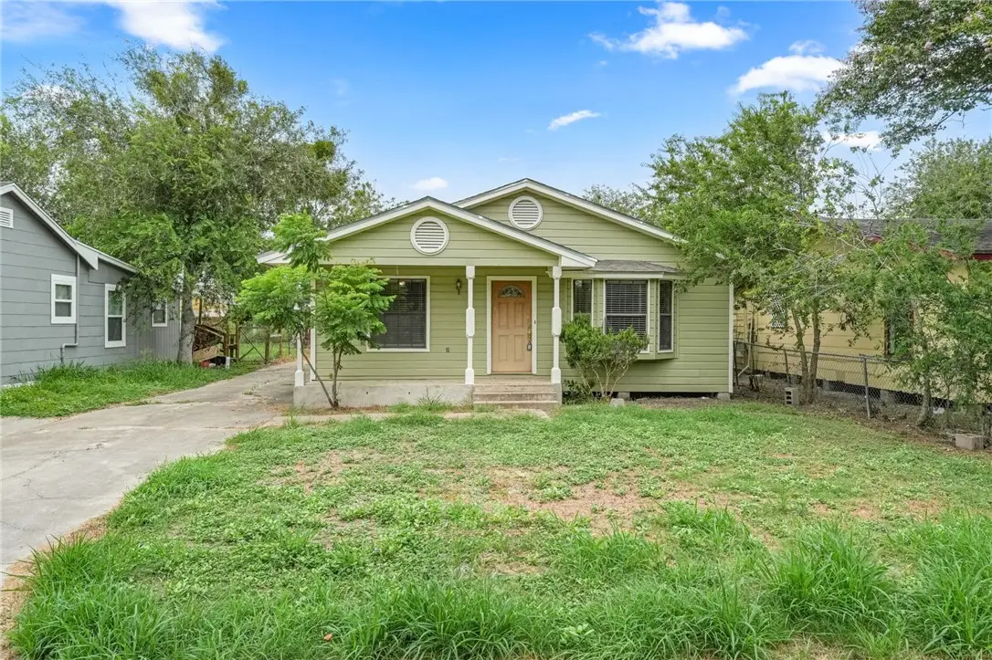 710 Jackson Avenue, Robstown, TX 78380 - #1