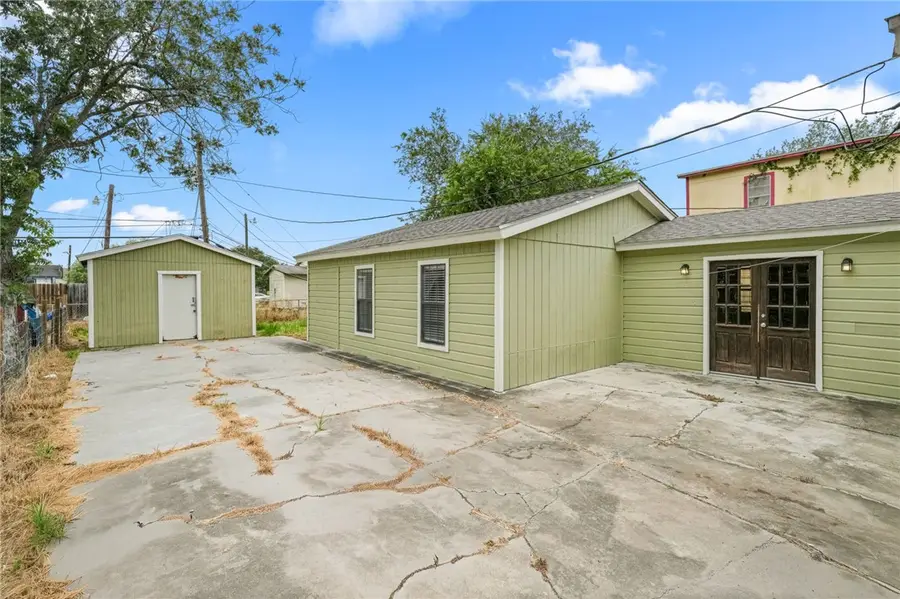 710 Jackson Avenue, Robstown, TX 78380 - #2