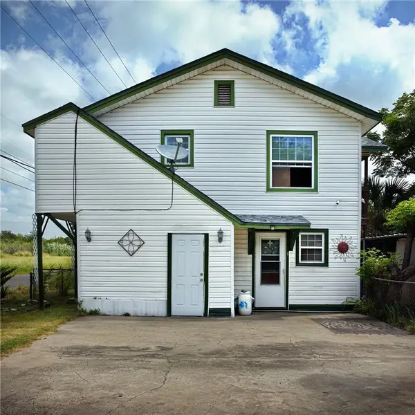 2772 Coach Emory Bellard, Ingleside, TX 78362