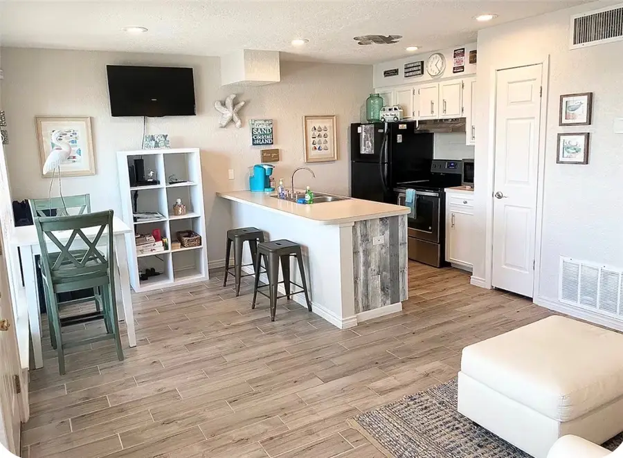 15209 Leeward Drive #A2, Corpus Christi, TX 78418 - #3