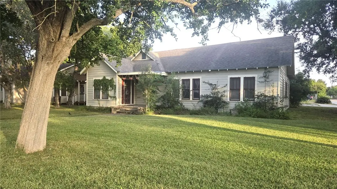 629 W Henrietta Avenue, Kingsville, TX 78363 - #1