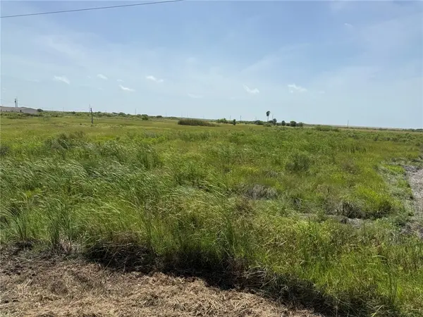 192 Joey Drive, Taft, TX 78390