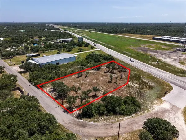 932 Holly Road, Rockport, TX 78382