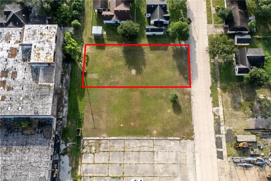 228 E Lott Avenue, Kingsville, TX 78363 - #2