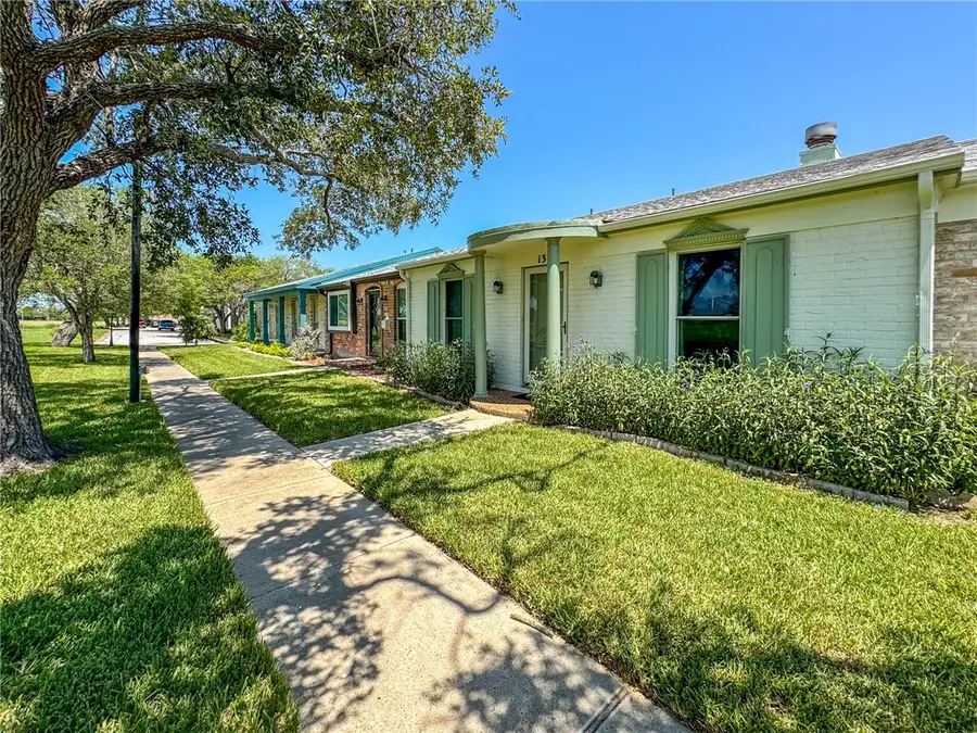 13 Townhouse Ln, Corpus Christi, TX 78412 - #3