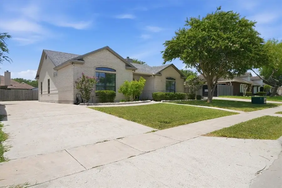 104 Walker St., Odem, TX 78370 - #2