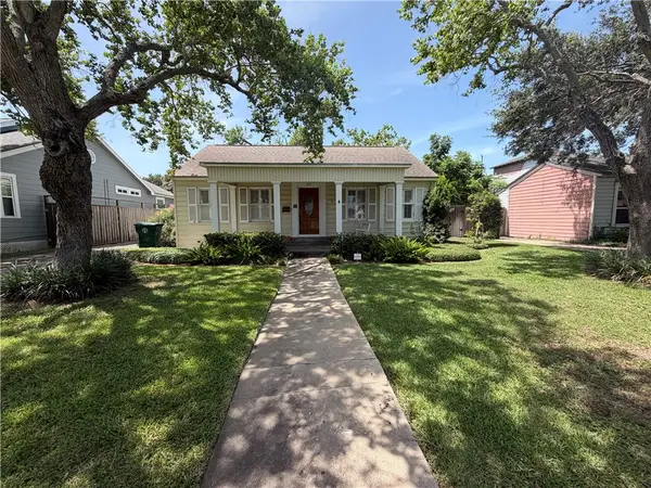 320 Foster Drive, Corpus Christi, TX 78404