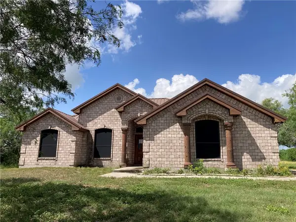 208 County Road 3523, Orange Grove, TX 78372