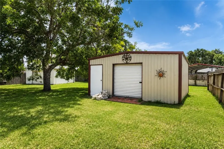3201 E Bayberry Place, Corpus Christi, TX 78418 - #2