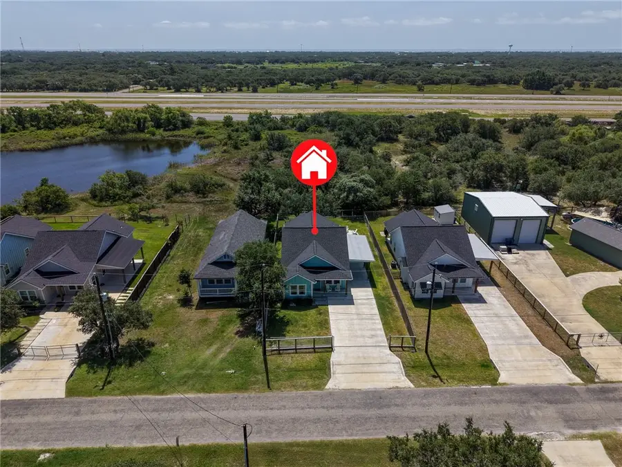 650 Sunset Drive, Rockport, TX 78382 - #2