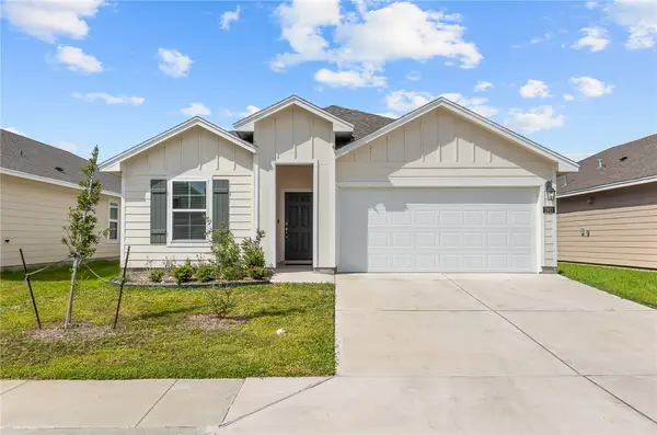 1917 Whirlaway Drive, Corpus Christi, TX 78417