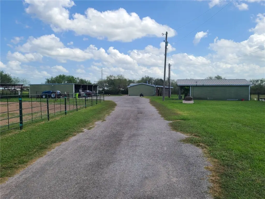 200 W Cr 418, Premont, TX 78375 - #1