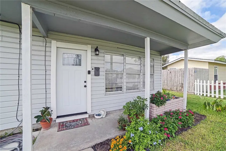 502 Waverly Drive, Corpus Christi, TX 78412 - #2