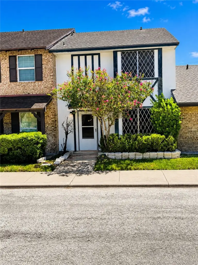1328 Josephine Drive #4, Alice, TX 78332 - #1