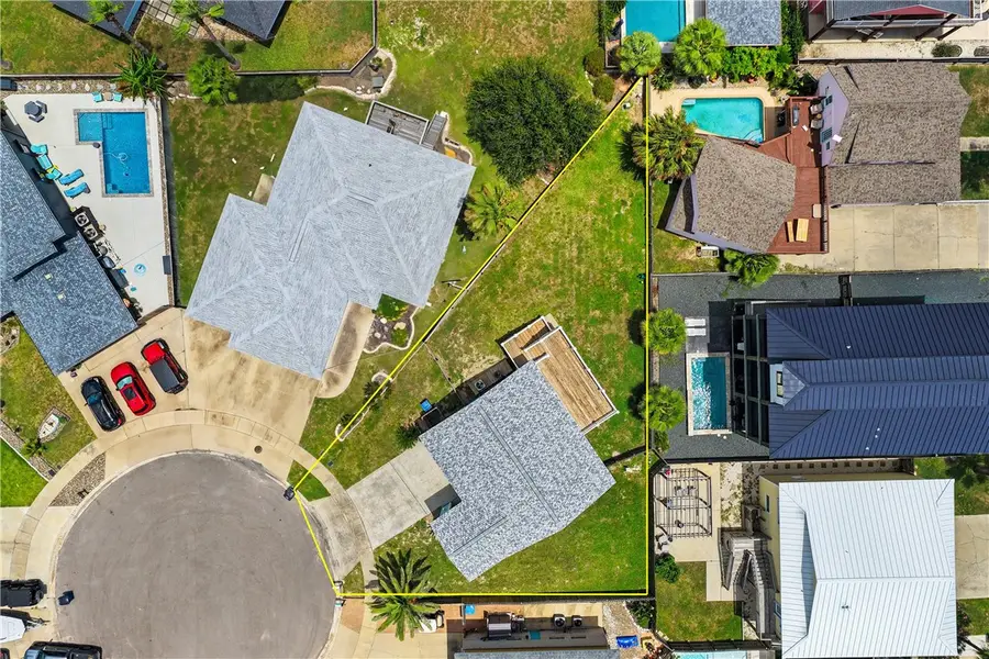 909 Whispering Sands Street, Port Aransas, TX 78373 - #2