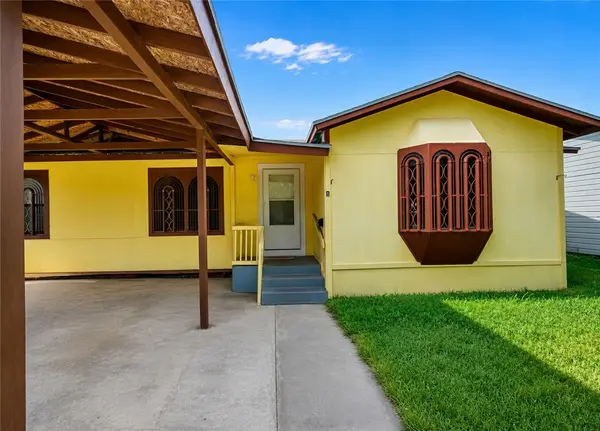 306 E Miller Avenue, Kingsville, TX 78363